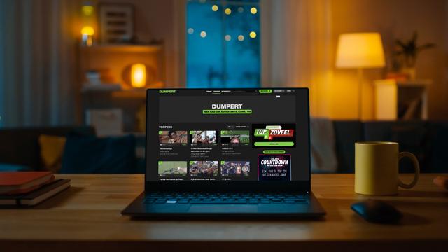 Dumpert marketing card